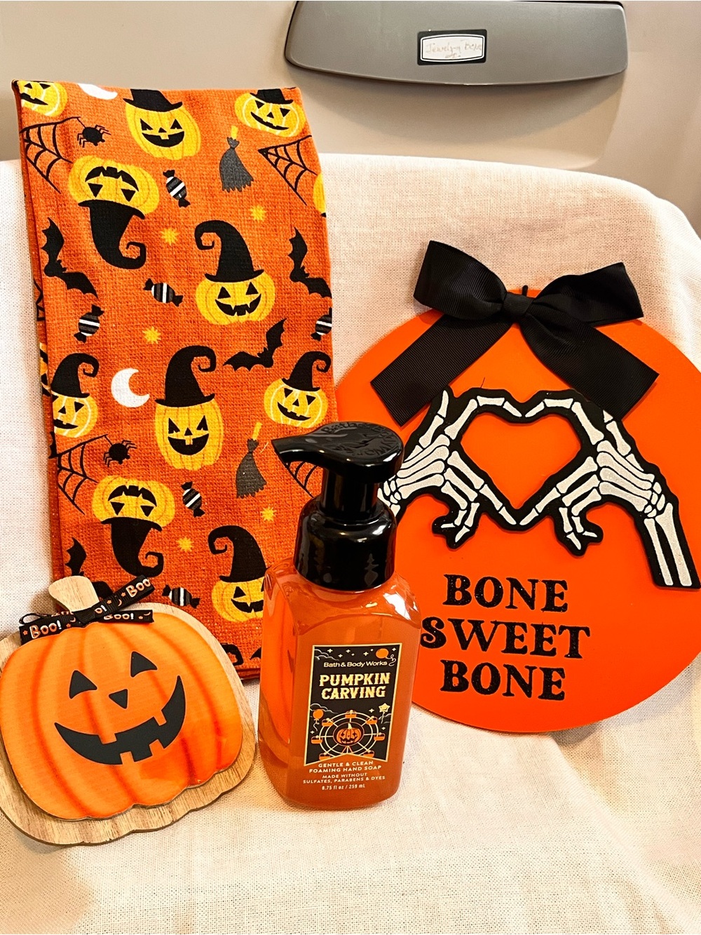 Bath & Body Works Orange Halloween Pumpkin Foaming Hand Soap Bundle